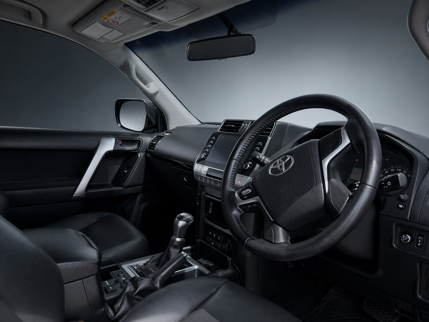 Toyota Land Cruiser Prado photo 5